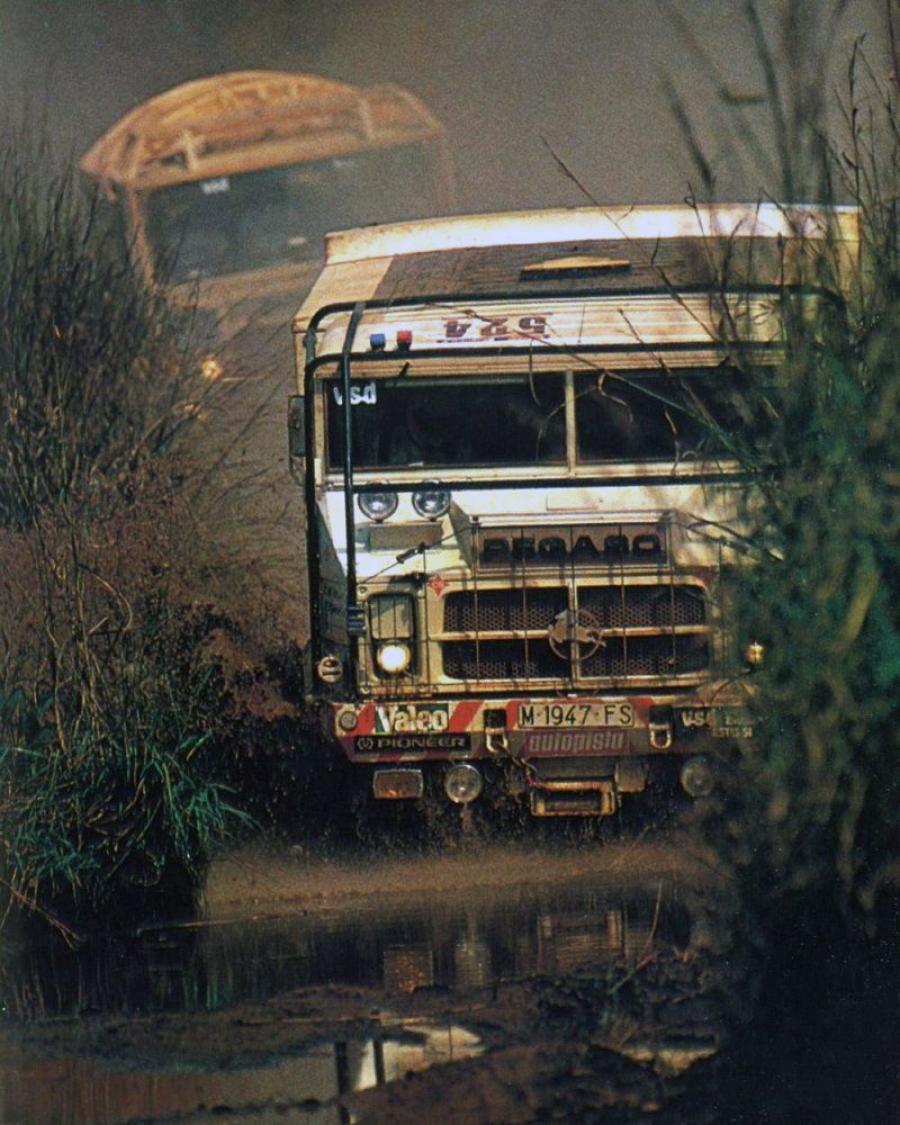  Pegaso 3046/10 4x4 Rally Truck 1984 года  (фото 1 из 3)